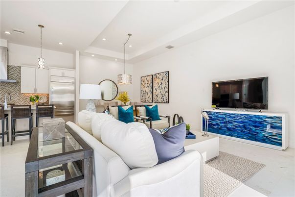 Interior, Kitchen, Living room, Pendant Lights, Recessed Lighting, Stainless Steel Appliances