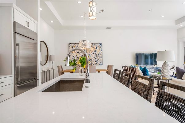 Dining room, Interior, Kitchen, Pendant Lights, Recessed Lighting, Stainless Steel Appliances