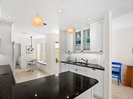 Dining room, Interior, Kitchen, Pendant Lights, Recessed Lighting