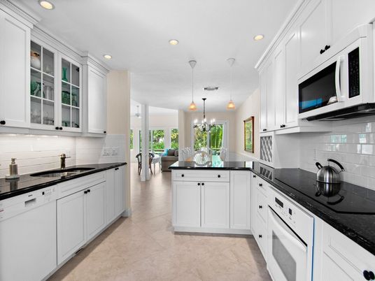 Interior, Kitchen, Pendant Lights, Recessed Lighting