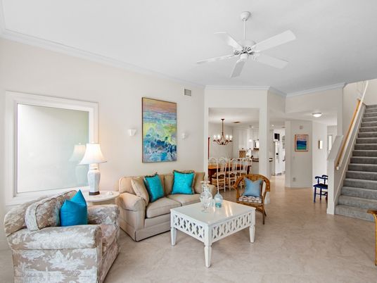 Chandelier, Dining room, Interior, Living room