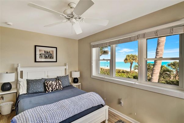 Bedroom, Interior, Water, Wood Texture Flooring