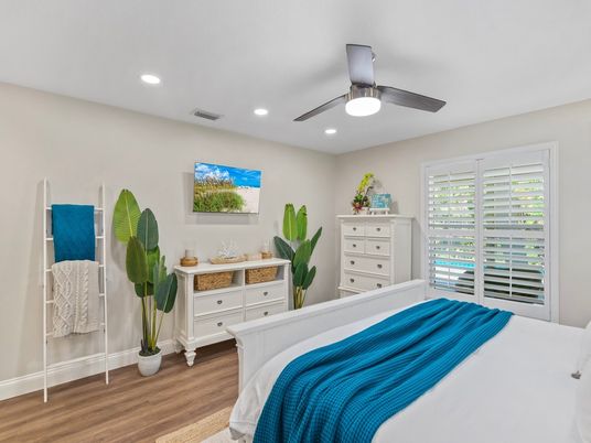 Bedroom, Interior, Recessed Lighting, Wood Texture Flooring
