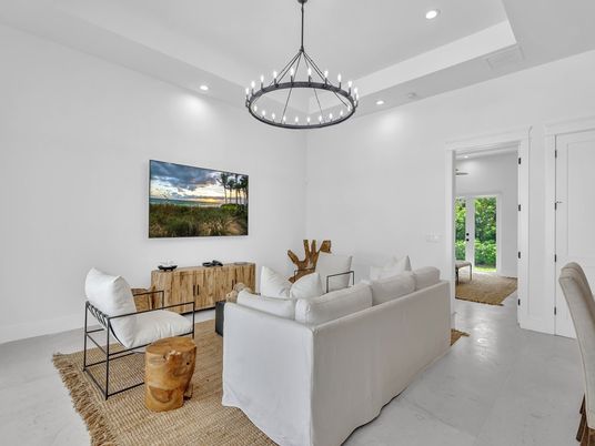 Interior, Living room, Pendant Lights, Recessed Lighting