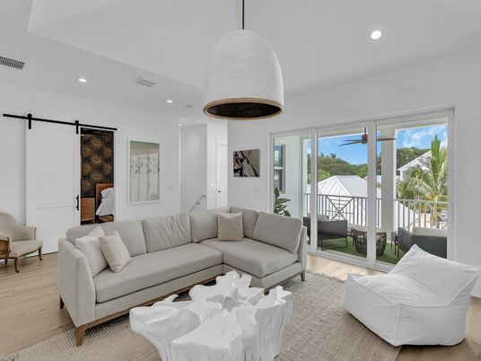 Interior, Living room, Pendant Lights, Recessed Lighting, Wood Texture Flooring