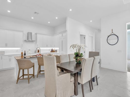 Dining room, Interior, Kitchen, Recessed Lighting
