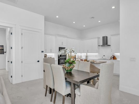 Dining room, Interior, Kitchen, Recessed Lighting, Stainless Steel Appliances
