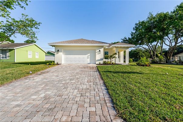 Attached, Backyard, Exterior, Facade, Ranch