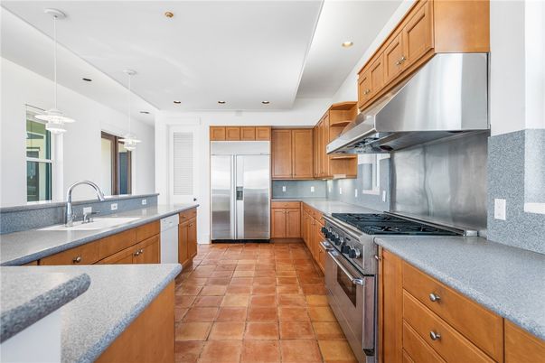 Interior, Kitchen, Pendant Lights, Recessed Lighting, Stainless Steel Appliances