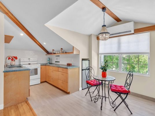 Dining room, Interior, Kitchen, Pendant Lights, Recessed Lighting, Wooden Beams, Wood Texture Flooring