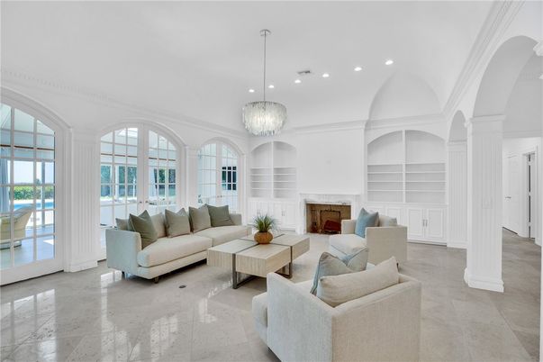 Chandelier, Fireplace, Interior, Living room, Recessed Lighting