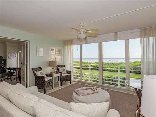 Interior, Living room, Water