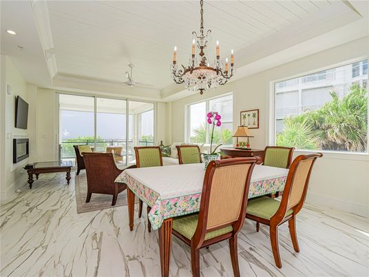 Chandelier, Dining room, Interior, Marble, Recessed Lighting