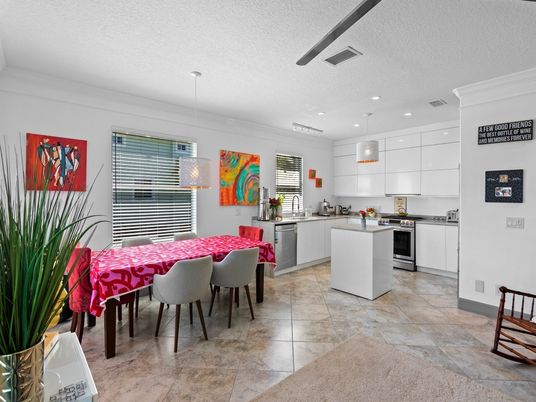 Dining room, Interior, Kitchen, Pendant Lights, Recessed Lighting, Stainless Steel Appliances