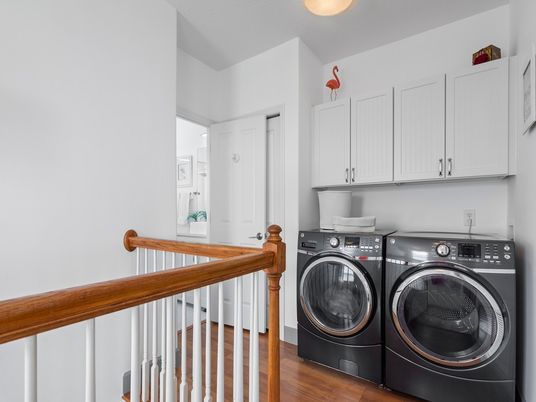 Interior, Washer, Wood Texture Flooring
