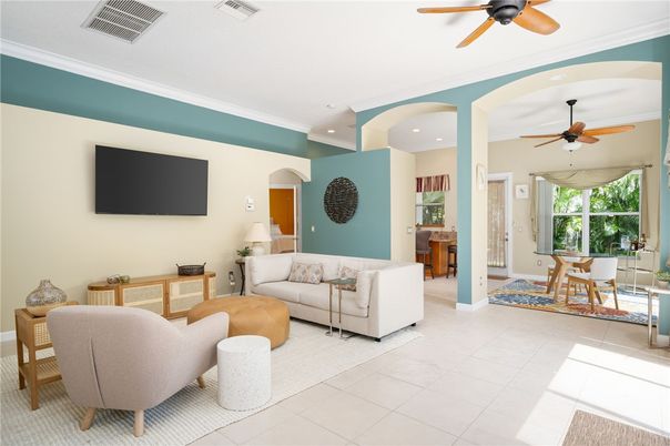 Dining room, Interior, Living room, Recessed Lighting