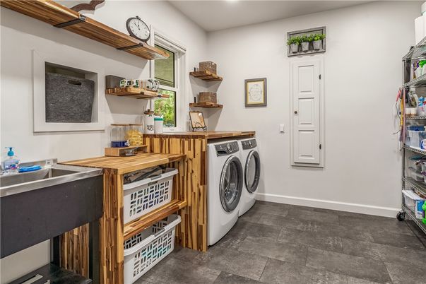 Interior, Recessed Lighting, Washer