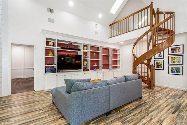 Interior, Living room, Recessed Lighting, Wood Texture Flooring
