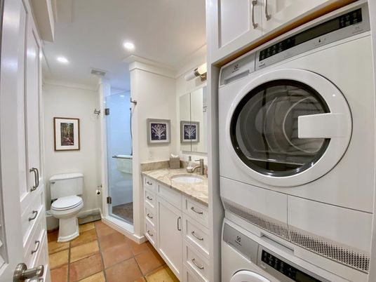 Bathroom, Interior, Recessed Lighting, Washer