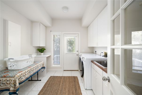 Interior, Washer