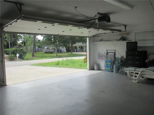 Garage, Interior