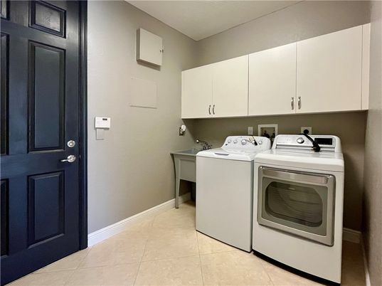 Interior, Washer