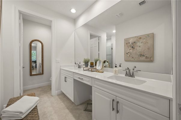 Bathroom, Dual Sink Vanities, Interior, Recessed Lighting