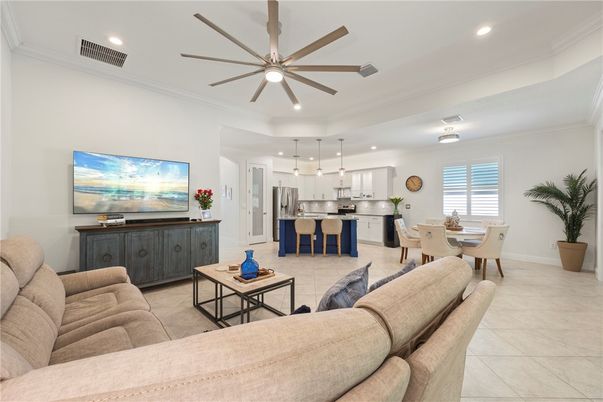 Dining room, Interior, Kitchen, Living room, Pendant Lights, Recessed Lighting, Stainless Steel Appliances