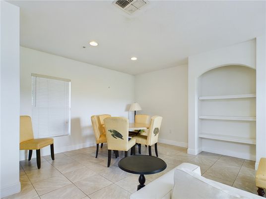 Dining room, Interior, Recessed Lighting