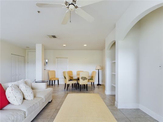 Dining room, Interior, Living room, Recessed Lighting