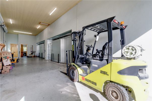 Fitness Equipment, Interior, Recessed Lighting
