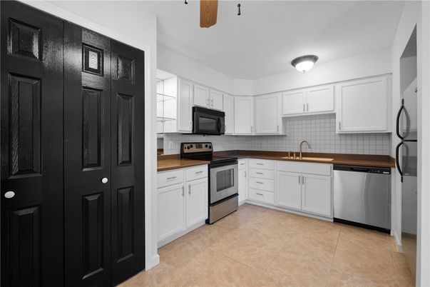 Interior, Kitchen, Stainless Steel Appliances