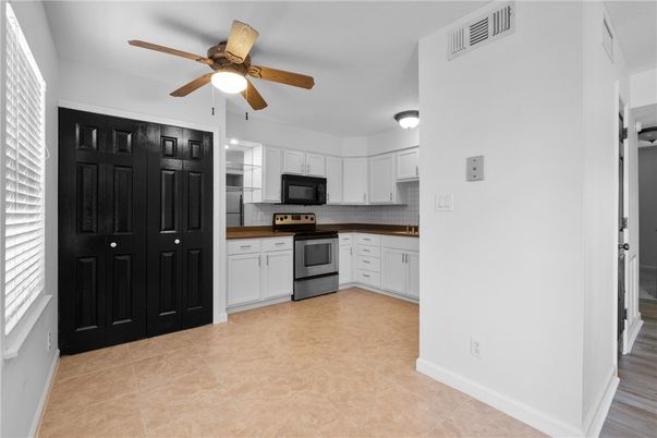Interior, Kitchen, Stainless Steel Appliances