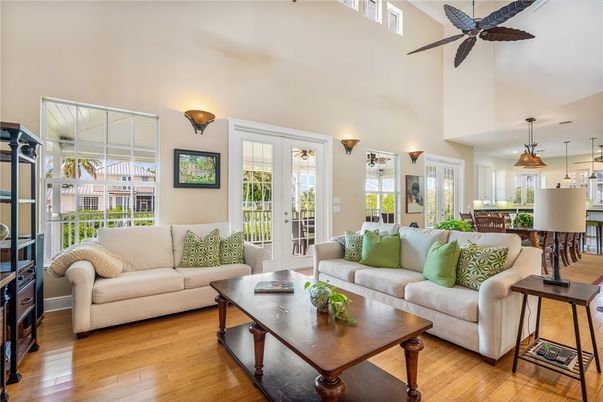 Dining room, Interior, Kitchen, Living room, Pendant Lights, Wood Texture Flooring