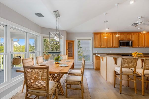 Dining room, Interior, Kitchen, Pendant Lights, Recessed Lighting, Wood Texture Flooring