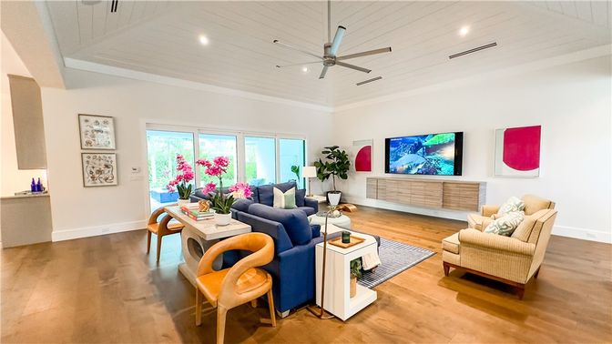 Interior, Living room, Recessed Lighting, Wood Texture Flooring