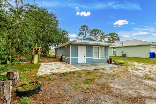 Backyard, Exterior, Playground