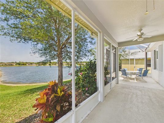 Interior, Sun Room, Water