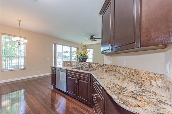 Chandelier, Interior, Kitchen, Wood Texture Flooring