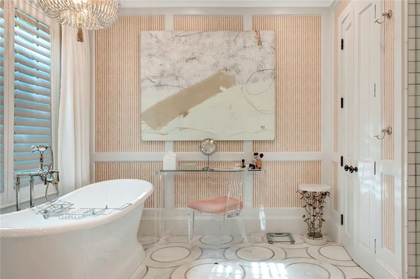 Bathroom, Chandelier, Free Standing Baths, Interior, Marble Walls