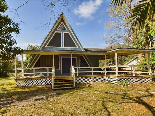 Backyard, Exterior, Facade, A Frame