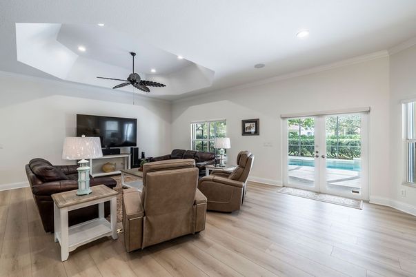 Interior, Living room, Recessed Lighting, Wood Texture Flooring