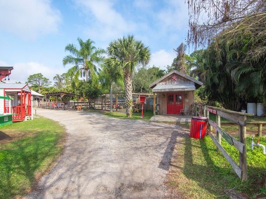 Backyard, Exterior, Playground