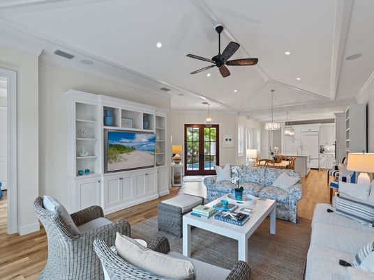 Dining room, Interior, Kitchen, Living room, Pendant Lights, Recessed Lighting, Wood Texture Flooring
