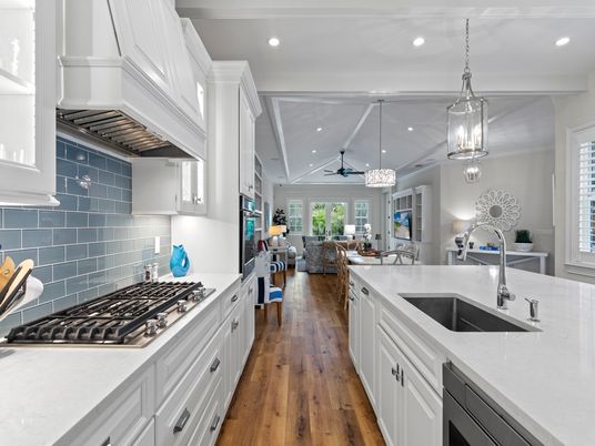 Interior, Kitchen, Living room, Pendant Lights, Recessed Lighting, Wood Texture Flooring