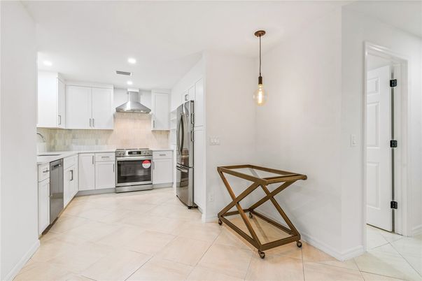 Interior, Kitchen, Pendant Lights, Recessed Lighting, Stainless Steel Appliances