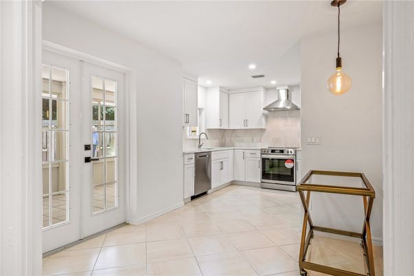 Interior, Kitchen, Pendant Lights, Recessed Lighting, Stainless Steel Appliances