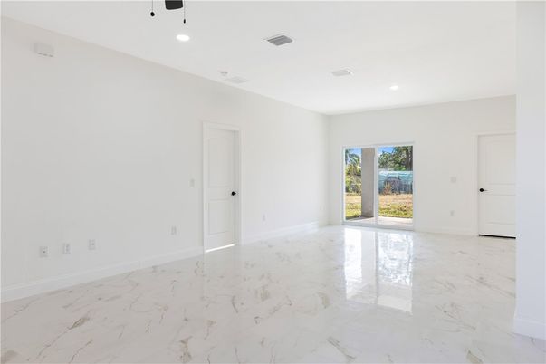 Empty room, Interior, Marble, Recessed Lighting