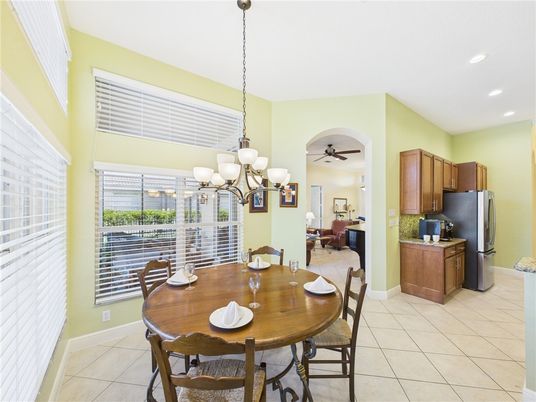 Chandelier, Dining room, Interior, Kitchen, Recessed Lighting