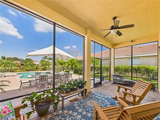 Interior, Pool, Sun Room